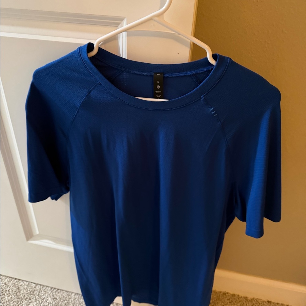lululemon athletica Vibrant Blue Short Sleeve Tee